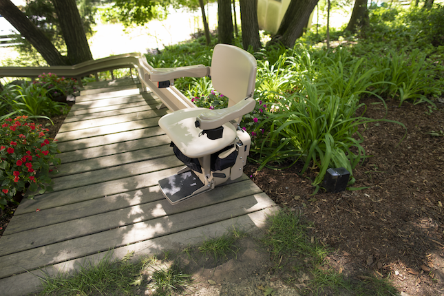Elite Curved Outdoor Stair Lift 16