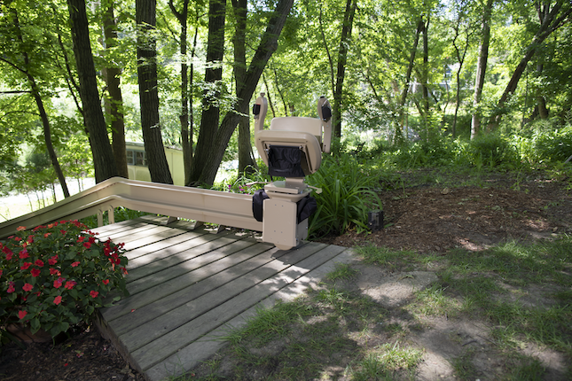 Elite Curved Outdoor Stair Lift 17